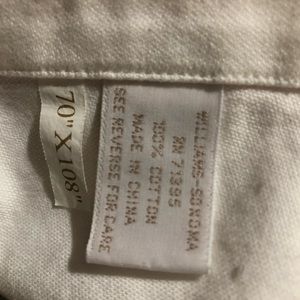 Williams Sonoma solid white cotton tablecloth 70x108